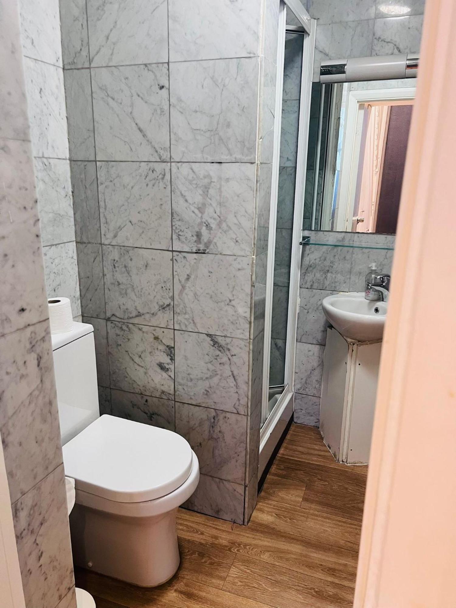 F5- Mezzanine Studio fits 3 Near Paddington Londra Esterno foto